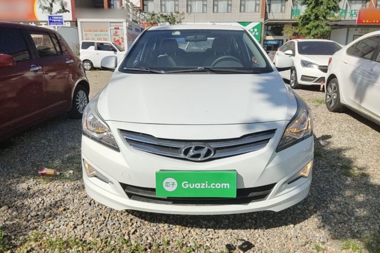 Used Hyundai Verna (older generation) 2016 1.4L Manual Smart GLS Trim Front