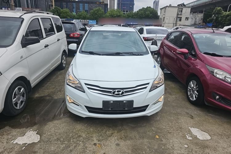 Used Hyundai Verna (older generation) 2016 1.4L Manual Smart GLS Trim Front