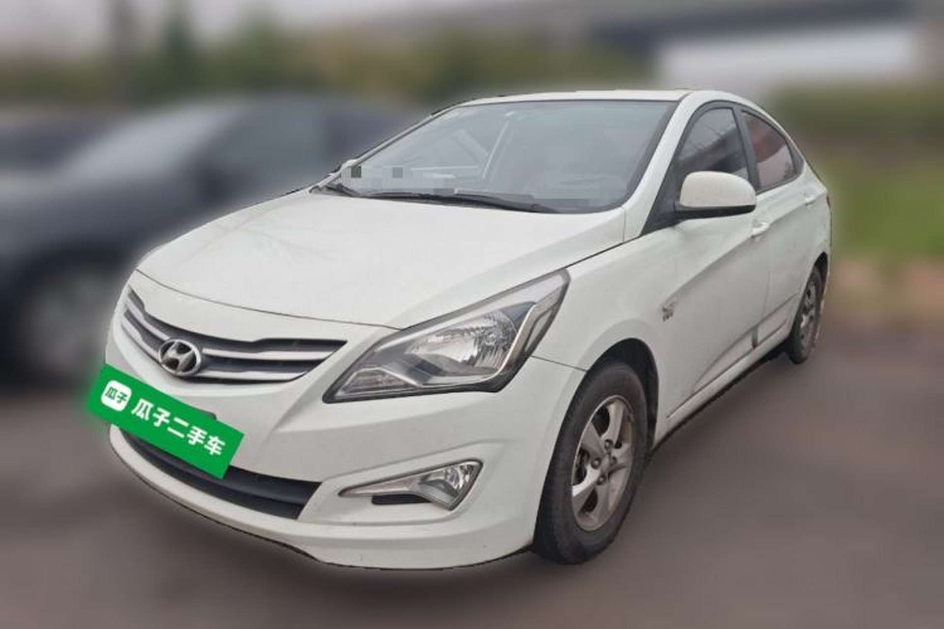 Used Hyundai Verna (older generation) 2016 1.4L Manual Smart GLS Trim Front Left 45 Deg