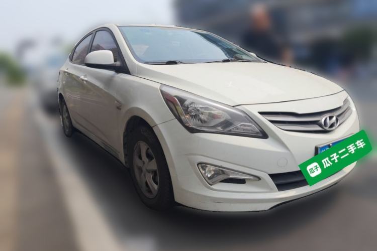 Used Hyundai Verna (older generation) 2016 1.4L Automatic Smart GLS Front Right 45 Deg