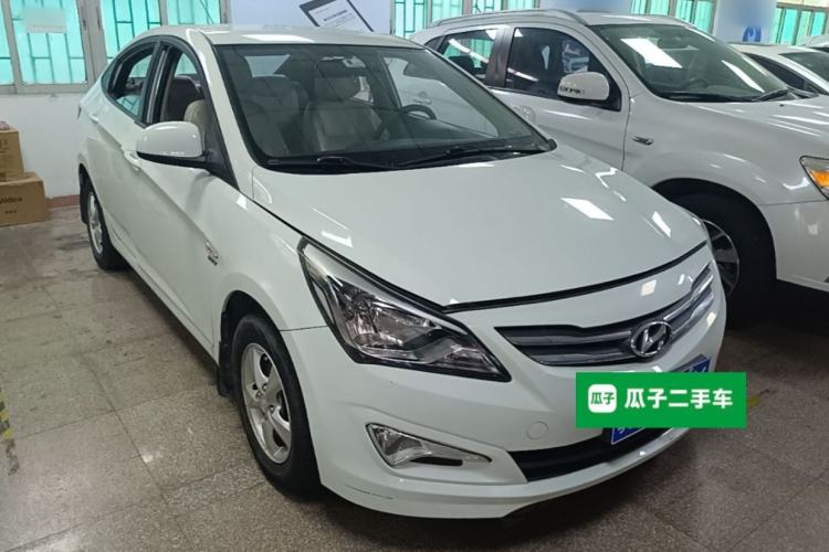 Used Hyundai Verna (older generation) 2016 1.4L Automatic Smart GLS Front Right 45 Deg