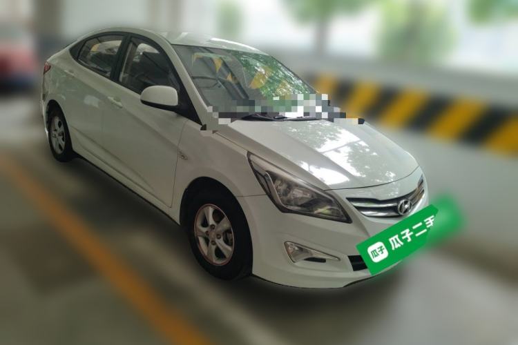 Used Hyundai Verna (older generation) 2016 1.4L Automatic Smart GLS Front Right 45 Deg