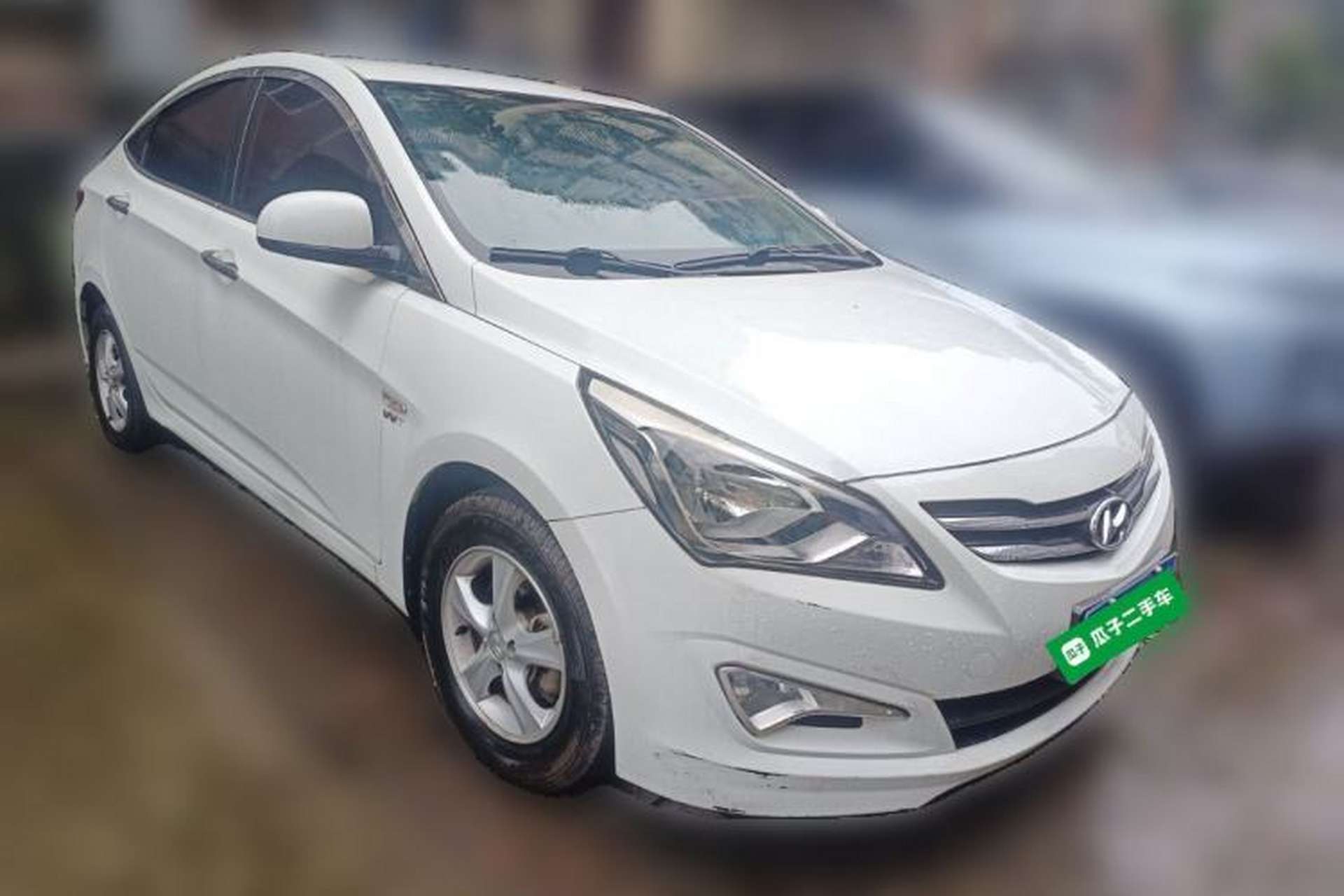 Used Hyundai Verna (older generation) 2016 1.4L Manual Smart GLS Trim Front Right 45 Deg