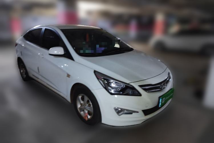 Used Hyundai Verna (older generation) 2016 1.4L Automatic Smart GLS Front Right 45 Deg