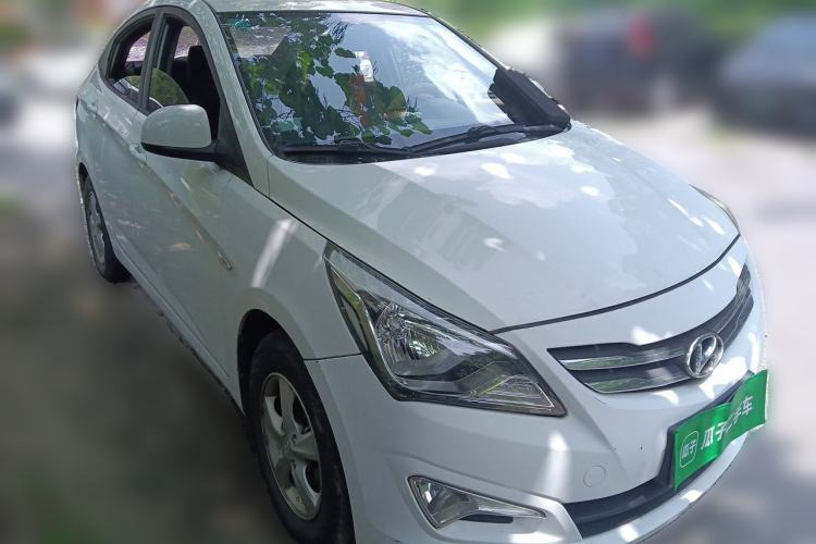 Used Hyundai Verna (older generation) 2016 1.4L Automatic Smart GLS Front Right 45 Deg