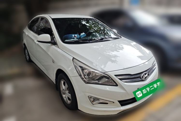 Used Hyundai Verna (older generation) 2016 1.4L Automatic Smart GLS Front Right 45 Deg