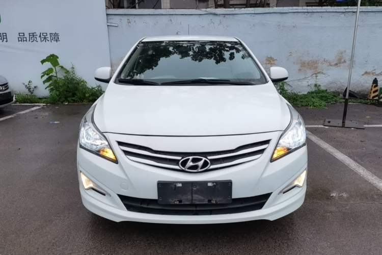 Used Hyundai Verna (older generation) 2016 1.4L Manual Smart GLS Trim Front