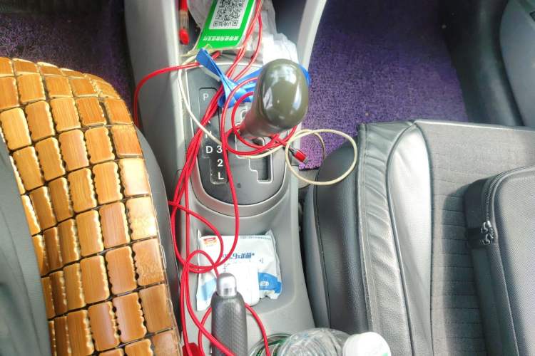 Used Hyundai Verna (older generation) 2016 1.4L Automatic Smart GLS Gear Lever