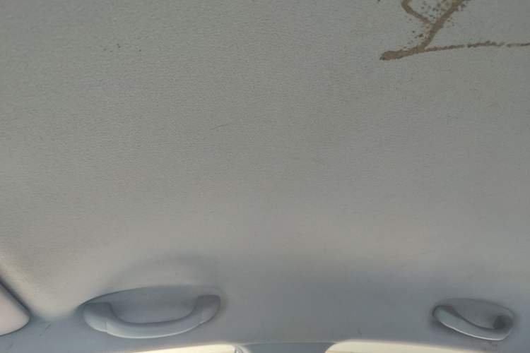 Used Hyundai Verna (older generation) 2016 1.4L Automatic Smart GLS Headliner