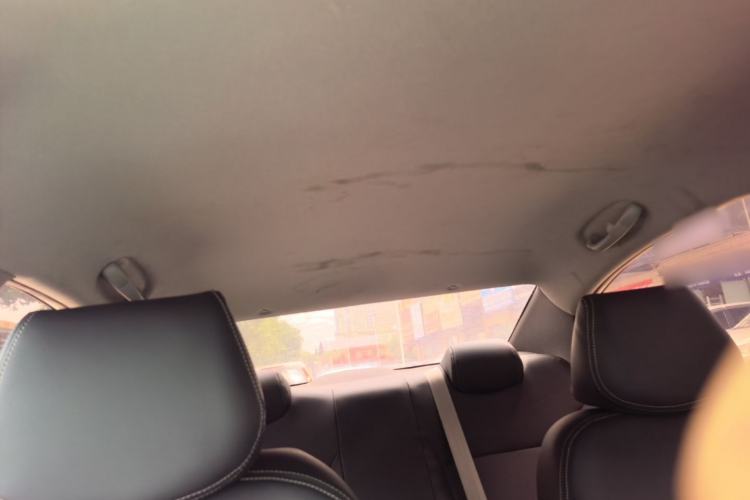 Used Hyundai Verna (older generation) 2016 1.4L Automatic Smart GLS Headliner