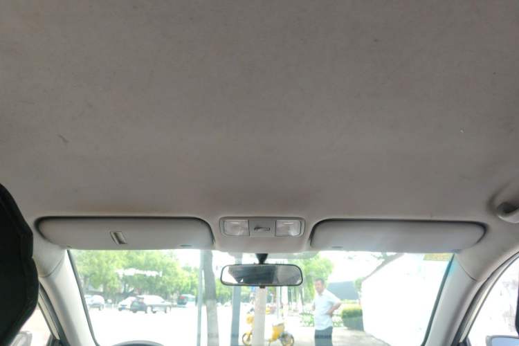 Used Hyundai Verna (older generation) 2016 1.4L Automatic Smart GLS Headliner