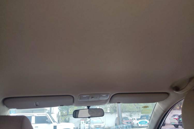Used Hyundai Verna (older generation) 2016 1.4L Automatic Smart GLS Headliner