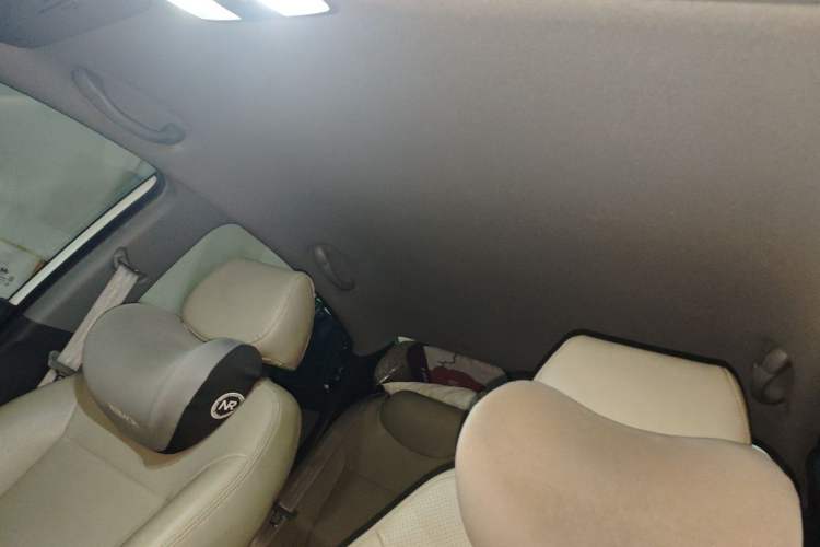 Used Hyundai Verna (older generation) 2016 1.4L Manual Smart GLS Trim Headliner