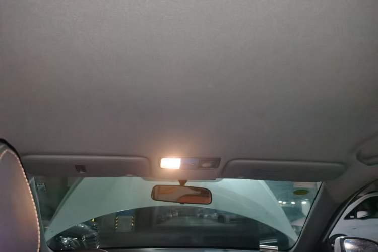 Used Hyundai Verna (older generation) 2016 1.4L Manual Smart GLS Trim Headliner