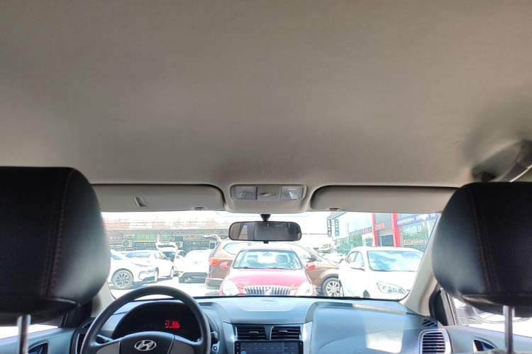 Used Hyundai Verna (older generation) 2016 1.4L Manual Smart GLS Trim Headliner