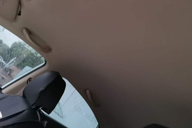 Used Hyundai Verna (older generation) 2016 1.4L Manual Smart GLS Trim Headliner