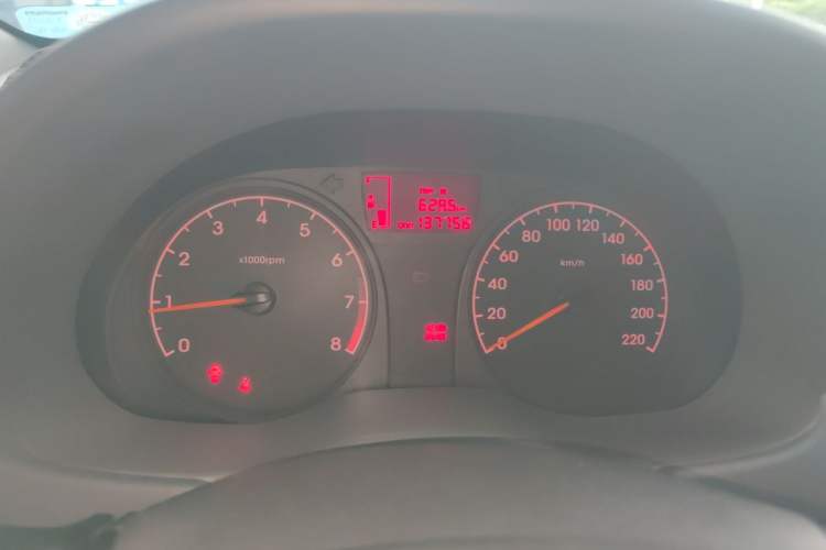 Used Hyundai Verna (older generation) 2016 1.4L Manual Smart GLS Trim Instrument Cluster
