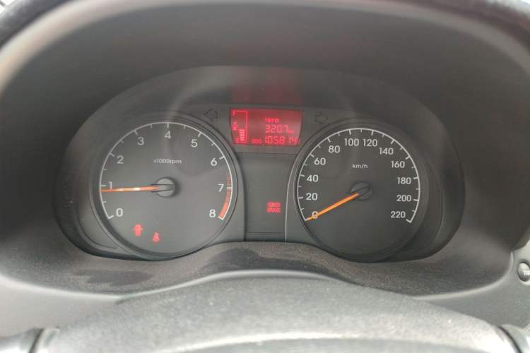 Used Hyundai Verna (older generation) 2016 1.4L Manual Smart GLS Trim Instrument Cluster