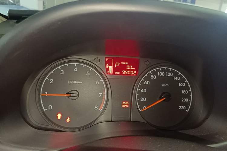 Used Hyundai Verna (older generation) 2016 1.4L Automatic Smart GLS Instrument Cluster