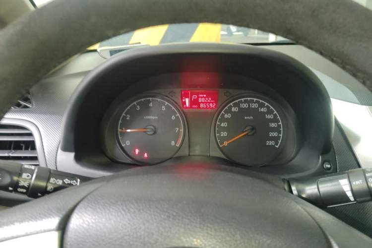 Used Hyundai Verna (older generation) 2016 1.4L Automatic Smart GLS Instrument Cluster