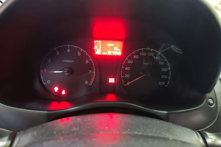 Used Hyundai Verna (older generation) 2016 1.4L Manual Smart GLS Trim Instrument Cluster