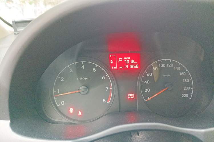 Used Hyundai Verna (older generation) 2016 1.4L Automatic Smart GLS Instrument Cluster