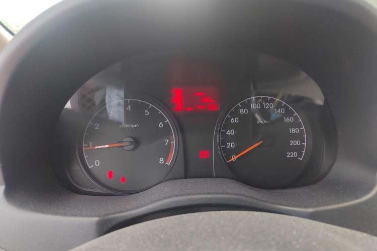 Used Hyundai Verna (older generation) 2016 1.4L Manual Smart GLS Trim Instrument Cluster