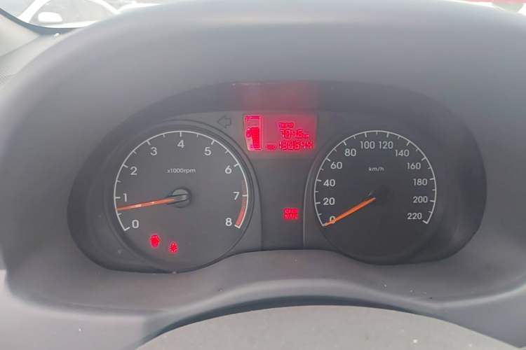 Used Hyundai Verna (older generation) 2016 1.4L Manual Smart GLS Trim Instrument Cluster
