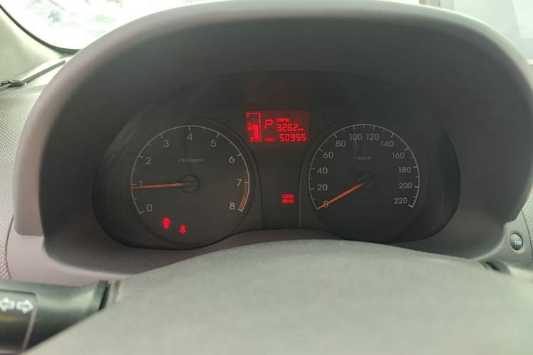 Used Hyundai Verna (older generation) 2016 1.4L Automatic Smart GLS Instrument Cluster