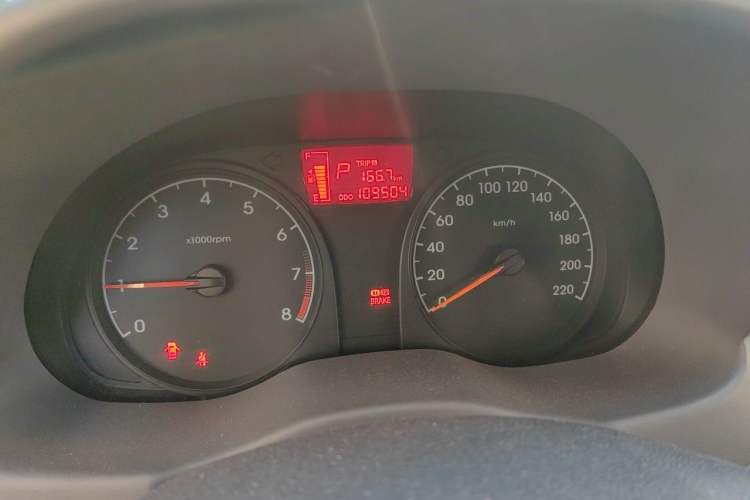 Used Hyundai Verna (older generation) 2016 1.4L Automatic Smart GLS Instrument Cluster