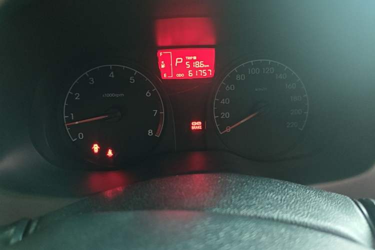 Used Hyundai Verna (older generation) 2016 1.4L Automatic Smart GLS Instrument Cluster