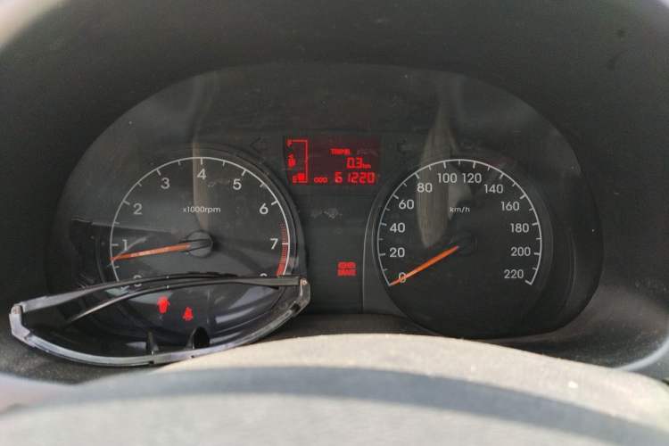 Used Hyundai Verna (older generation) 2016 1.4L Manual Smart GLS Trim Instrument Cluster