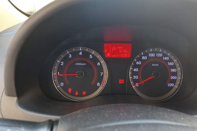 Used Hyundai Verna (older generation) 2016 1.4L Automatic Leading-Edge GLX Instrument Cluster