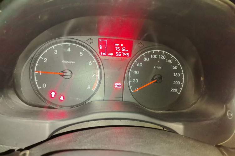 Used Hyundai Verna (older generation) 2016 1.4L Manual Smart GLS Trim Instrument Cluster