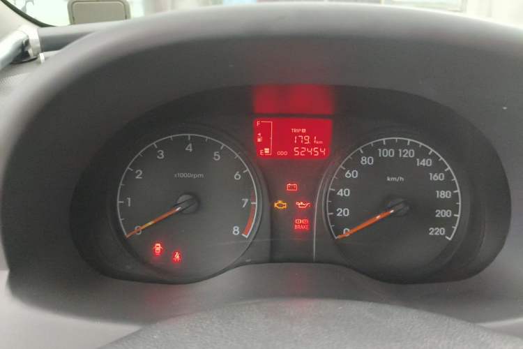 Used Hyundai Verna (older generation) 2016 1.4L Manual Smart GLS Trim Instrument Cluster
