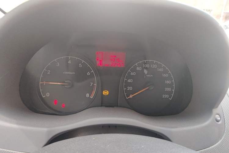 Used Hyundai Verna (older generation) 2016 1.4L Manual Smart GLS Trim Instrument Cluster