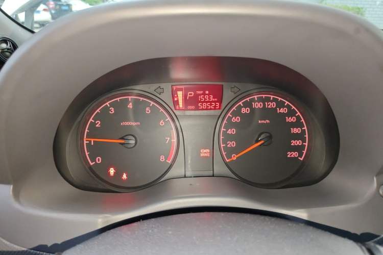 Used Hyundai Verna (older generation) 2016 1.4L Automatic Smart GLS Instrument Cluster