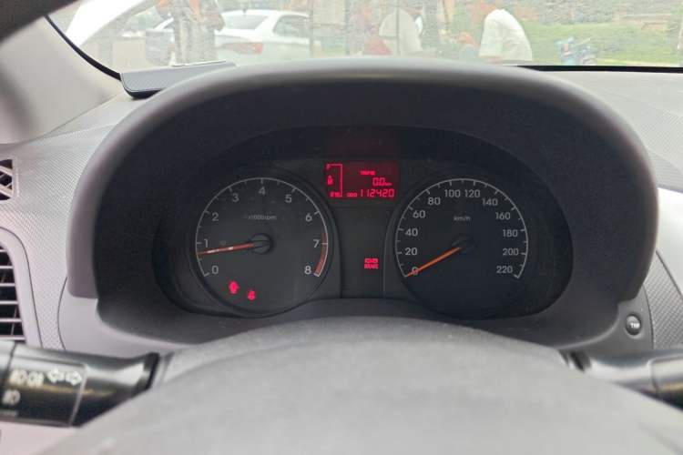 Used Hyundai Verna (older generation) 2016 1.4L Manual Smart GLS Trim Instrument Cluster