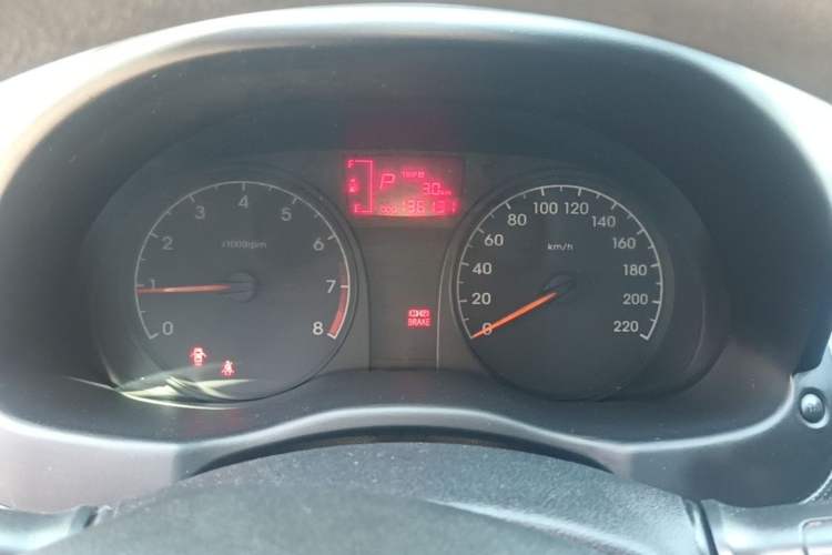 Used Hyundai Verna (older generation) 2016 1.4L Automatic Fashionable GS Model Instrument Cluster