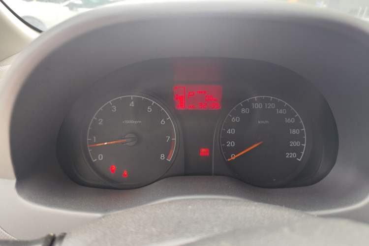 Used Hyundai Verna (older generation) 2016 1.4L Automatic Smart GLS Instrument Cluster
