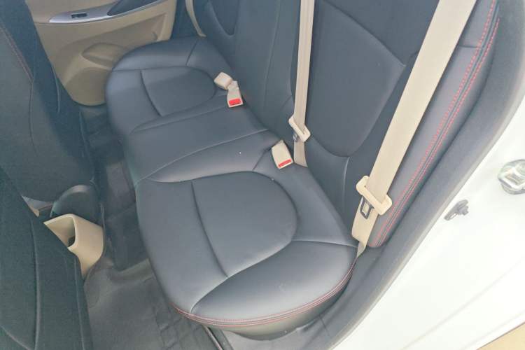 Used Hyundai Verna (older generation) 2016 1.4L Automatic Smart GLS Interior 1