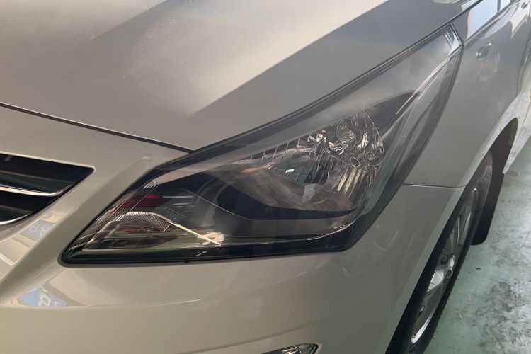 Used Hyundai Verna (older generation) 2016 1.4L Automatic Smart GLS Left Front Headlight