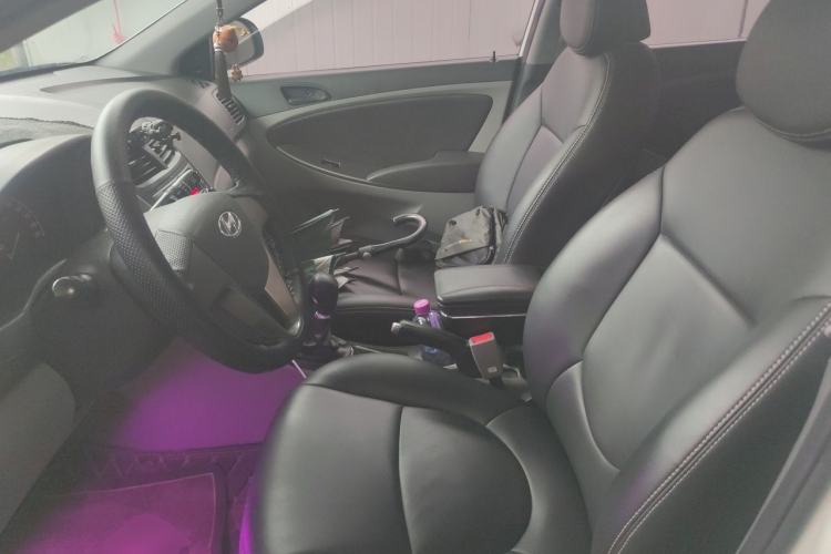 Used Hyundai Verna (older generation) 2016 1.4L Manual Smart GLS Trim Left Front Seat