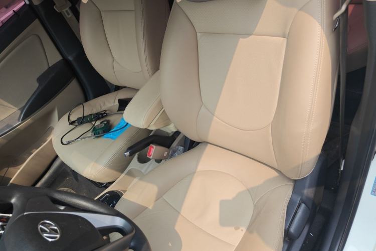 Used Hyundai Verna (older generation) 2016 1.4L Automatic Smart GLS Left Front Seat