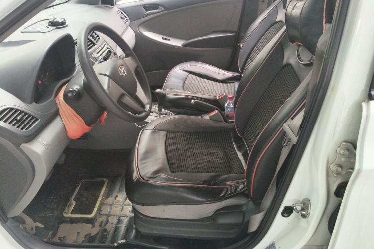 Used Hyundai Verna (older generation) 2016 1.4L Automatic Smart GLS Left Front Seat