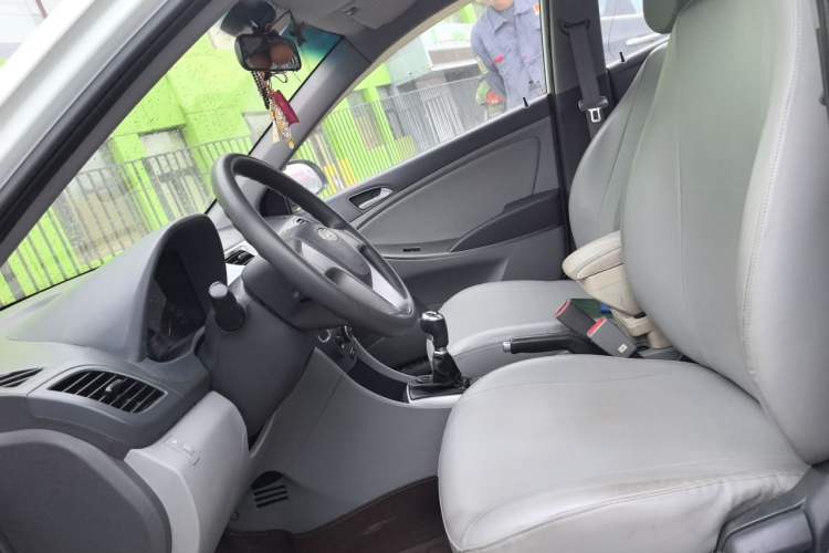 Used Hyundai Verna (older generation) 2016 1.4L Manual Smart GLS Trim Left Front Seat