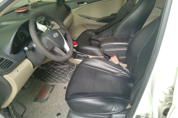 Used Hyundai Verna (older generation) 2016 1.4L Automatic Smart GLS Left Front Seat