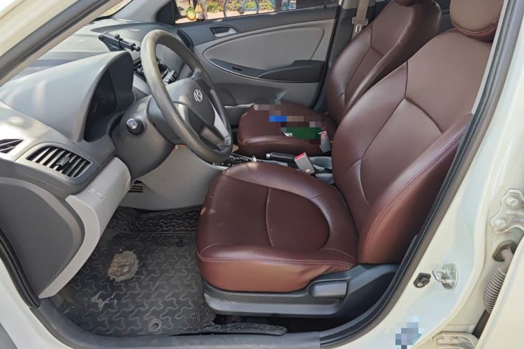 Used Hyundai Verna (older generation) 2016 1.4L Automatic Smart GLS Left Front Seat