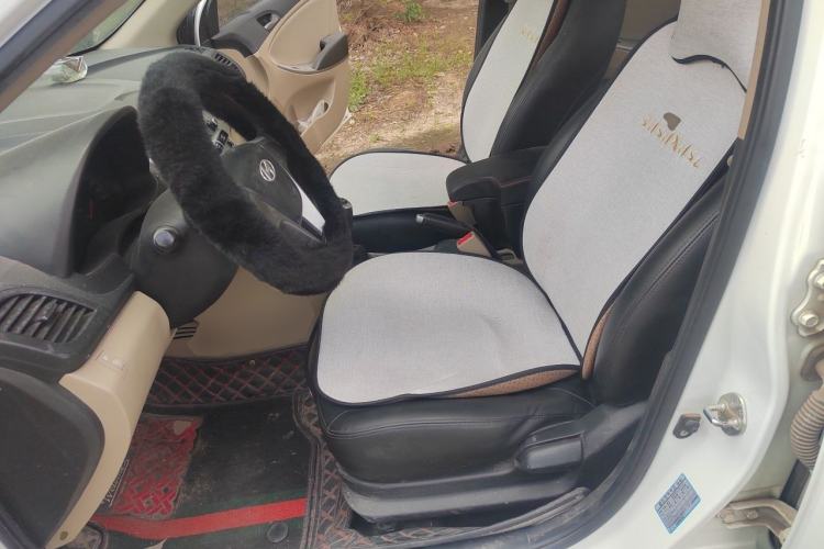 Used Hyundai Verna (older generation) 2016 1.4L Manual Smart GLS Trim Left Front Seat