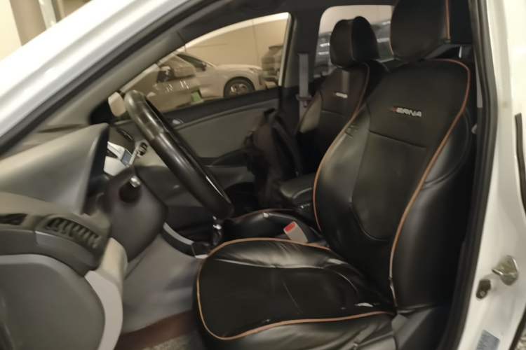 Used Hyundai Verna (older generation) 2016 1.4L Manual Smart GLS Trim Left Front Seat